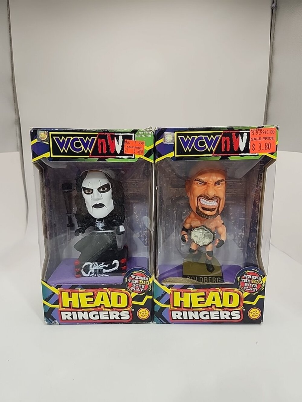 2 Vintage WWE ToyBiz WCW NWO Head Ringers in Original Box